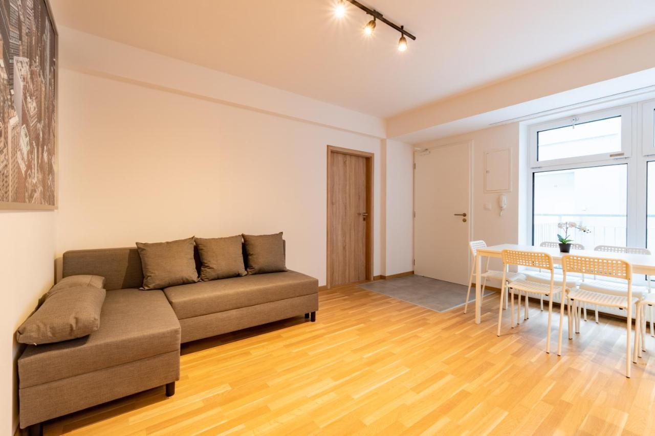 Brand New Two Room Apartment #26 With Free Secure Parking Close To Center Прага Екстериор снимка