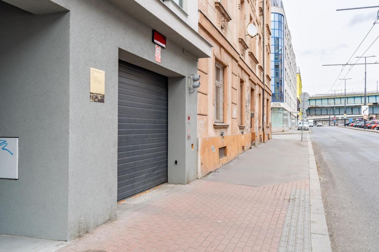 Brand New Two Room Apartment #26 With Free Secure Parking Close To Center Прага Екстериор снимка